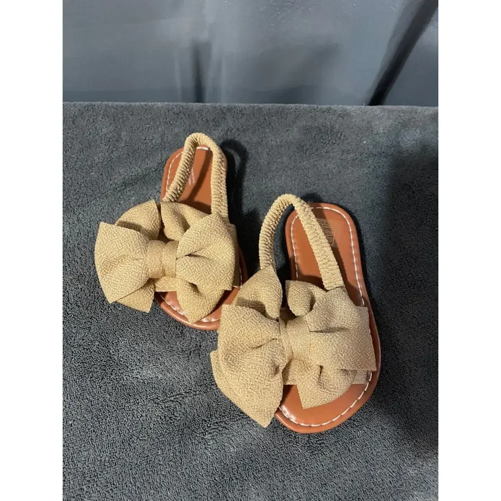Kids Bow Slip-On Sandals in Tan NWOT